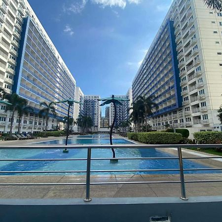 Madison'S Place At Sea Moa Manila Exterior photo