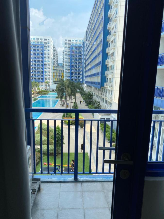 Madison'S Place At Sea Moa Manila Exterior photo