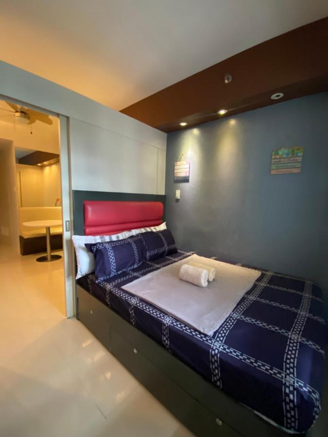Madison'S Place At Sea Moa Manila Exterior photo